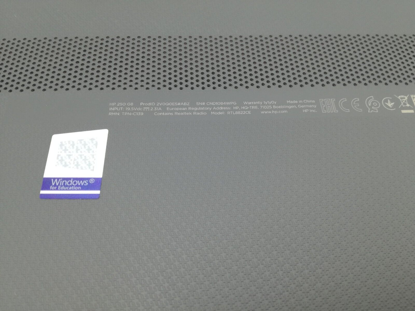 Cover Inferiore HP 250 G8 cod M31085-001 colore grigio SCURO Originale HP nuovo