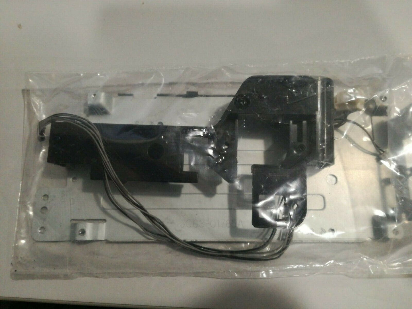JC63-01785A SCUDO-MAIN INFERIORE PER SAMSUNG CLX- 3170 CLX-3175